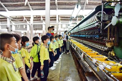 豪車駛入古韻廠區(qū)，親子研學融匯絲路文化——佛山南海絲廠汽車4S店特色親子活動紀實